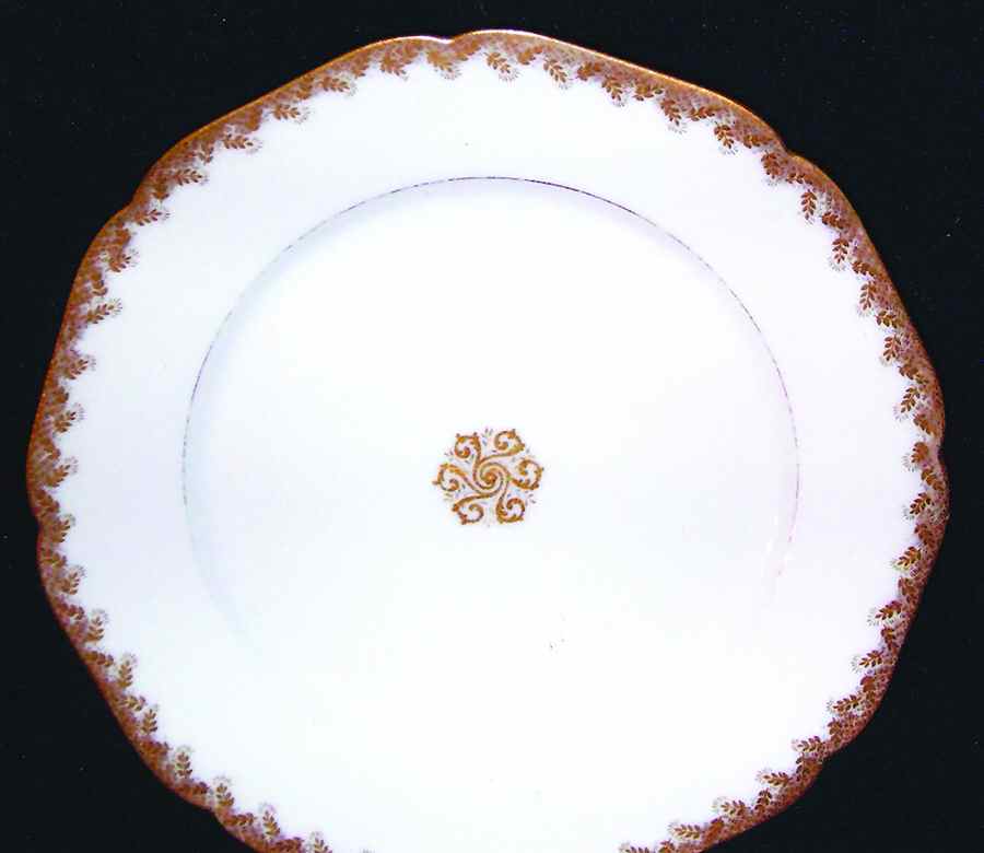 HC943 Dinner Plate by Heinrich - H&C-1