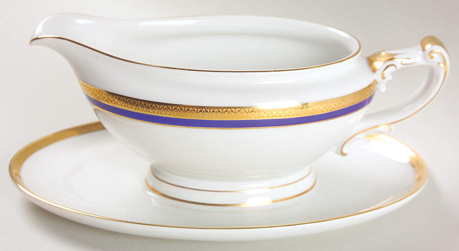 HC945 Gravy Boat with Attached Underplate by Heinrich - H&C-1