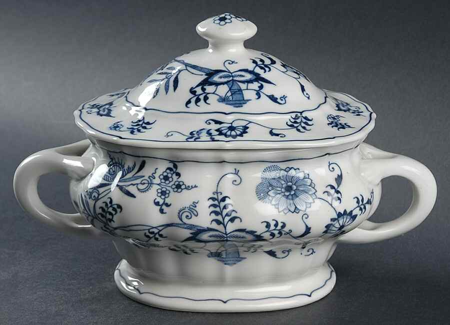 Blue Danube Sauce Boat & Lid by Hal-Sey Fifth-1