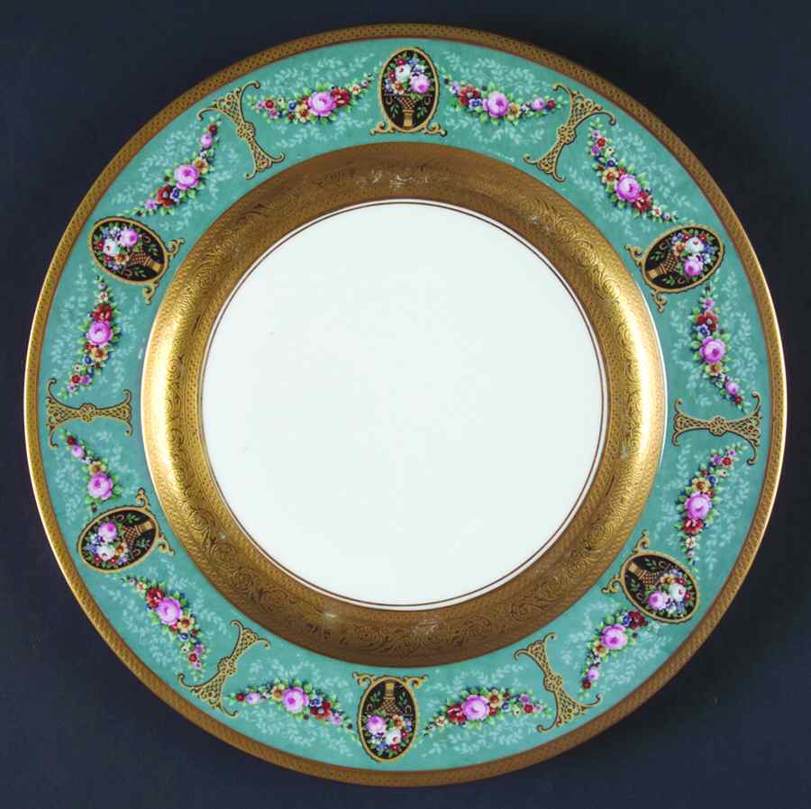 HUT1586 Dinner Plate by Hutschenreuther-1