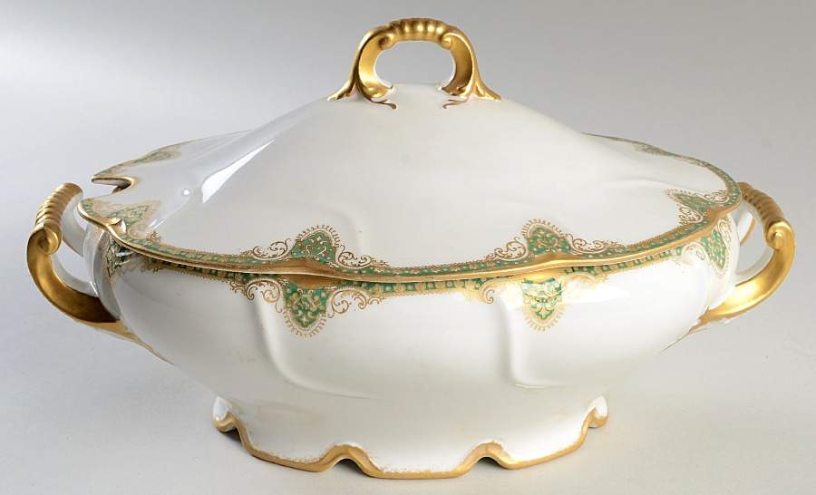 Schleiger 619-2 Oval Tureen & Lid by Haviland-1