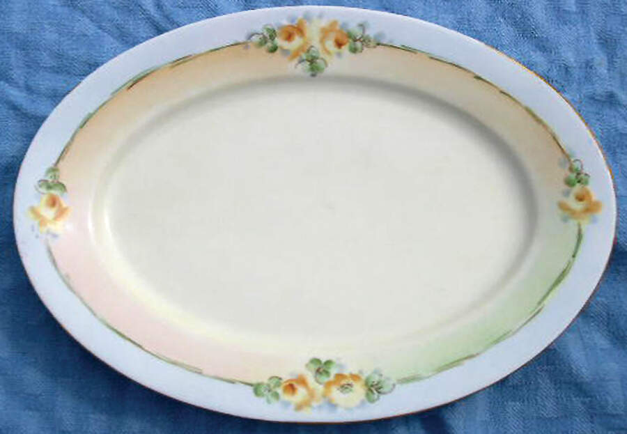 HUT1589 16" Oval Serving Platter by Hutschenreuther-1