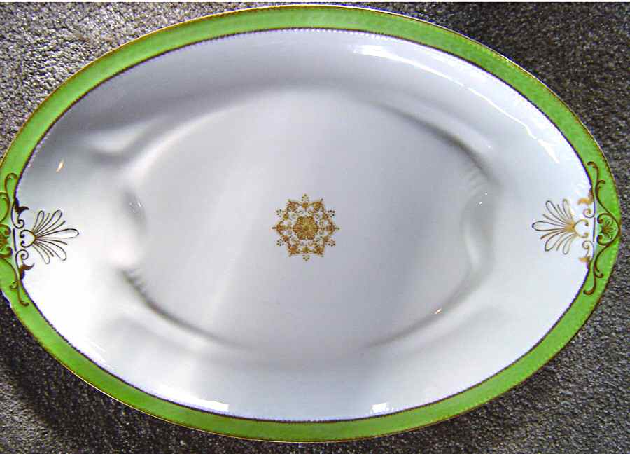 H3370 12" Oval Serving Platter by Haviland-1
