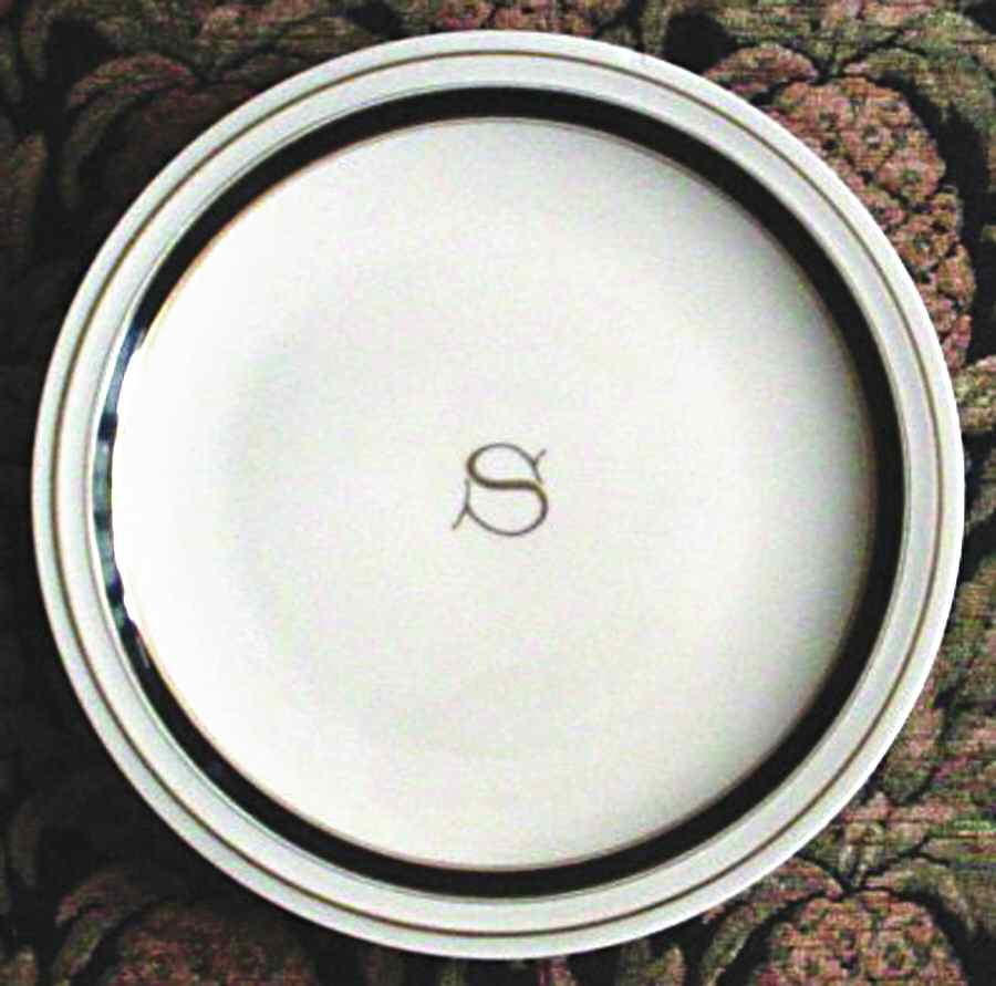 H3374 Dinner Plate by Haviland-1