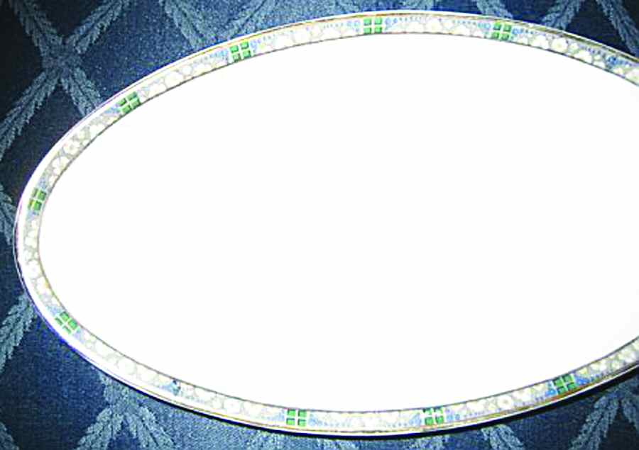 HUT1617 16" Oval Serving Platter by Hutschenreuther-1