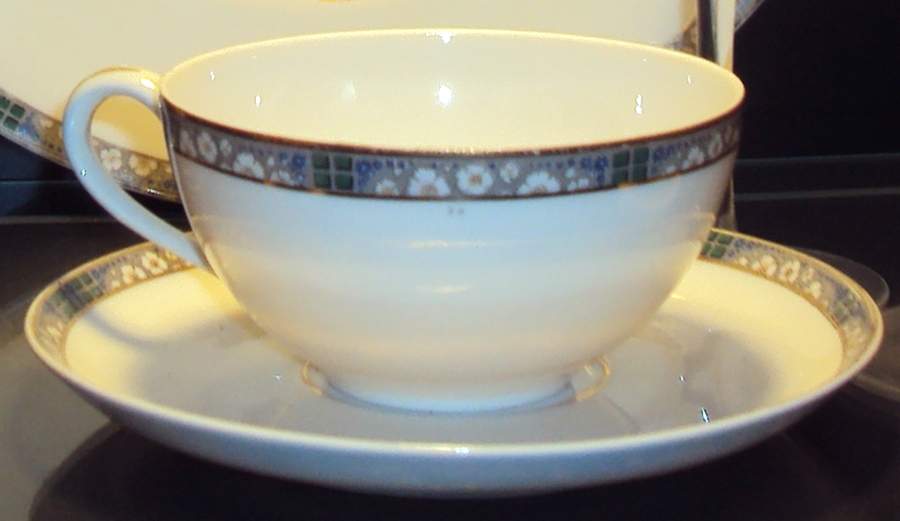 HUT1617 Flat Cup & Saucer Set by Hutschenreuther-1