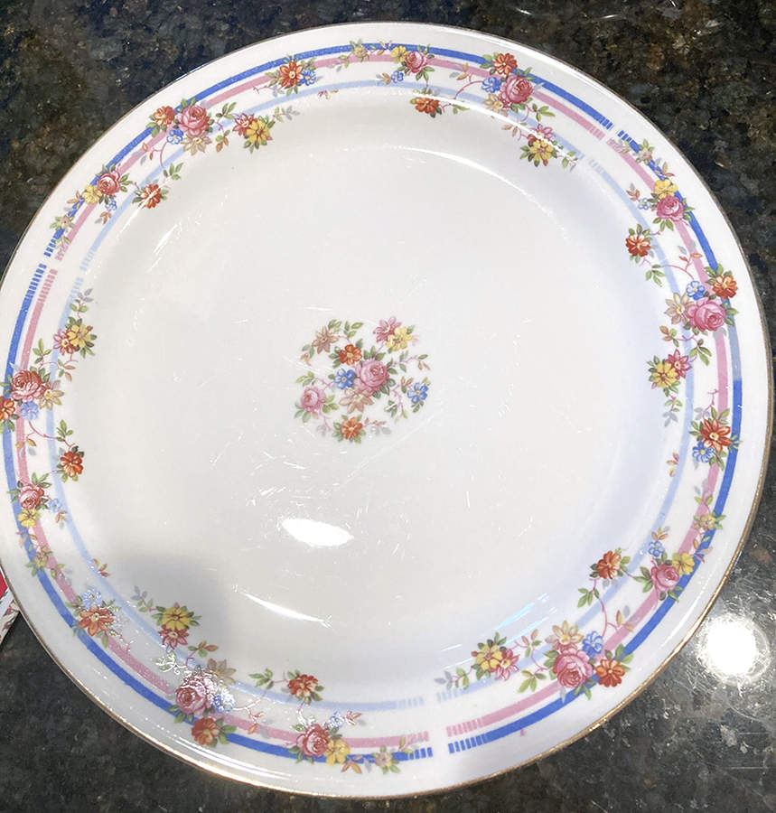 HLC3188 Dinner Plate by Homer Laughlin -1