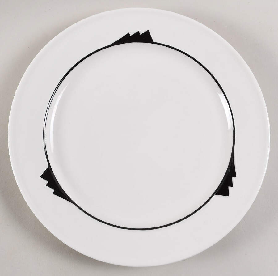 Silhouette Black (Ameriwhite) Dinner Plate by Homer Laughlin -1