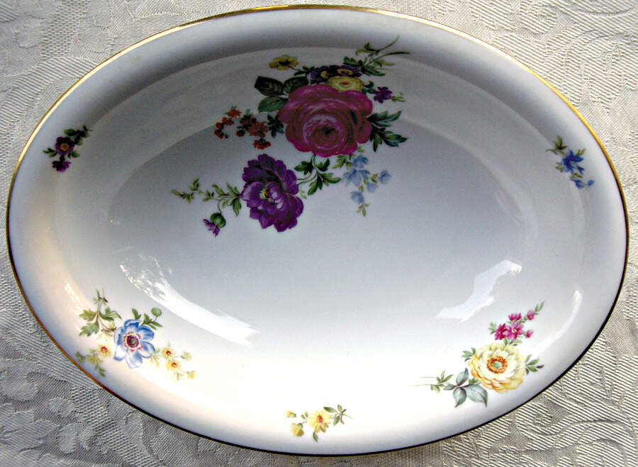 17513 10" Oval Vegetable Bowl by Heinrich - H&C-1