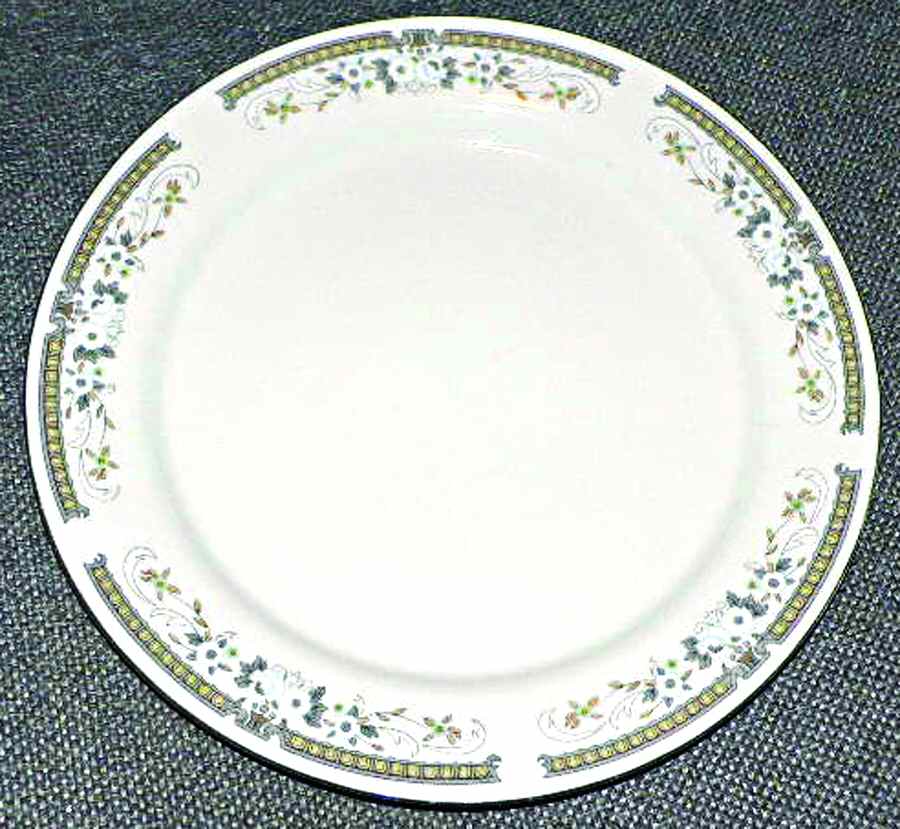 HAG4 Dinner Plate by Haicheng-1