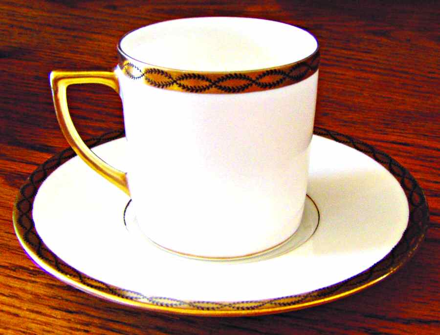 C9830 Flat Cup & Saucer Set by Hutschenreuther-1