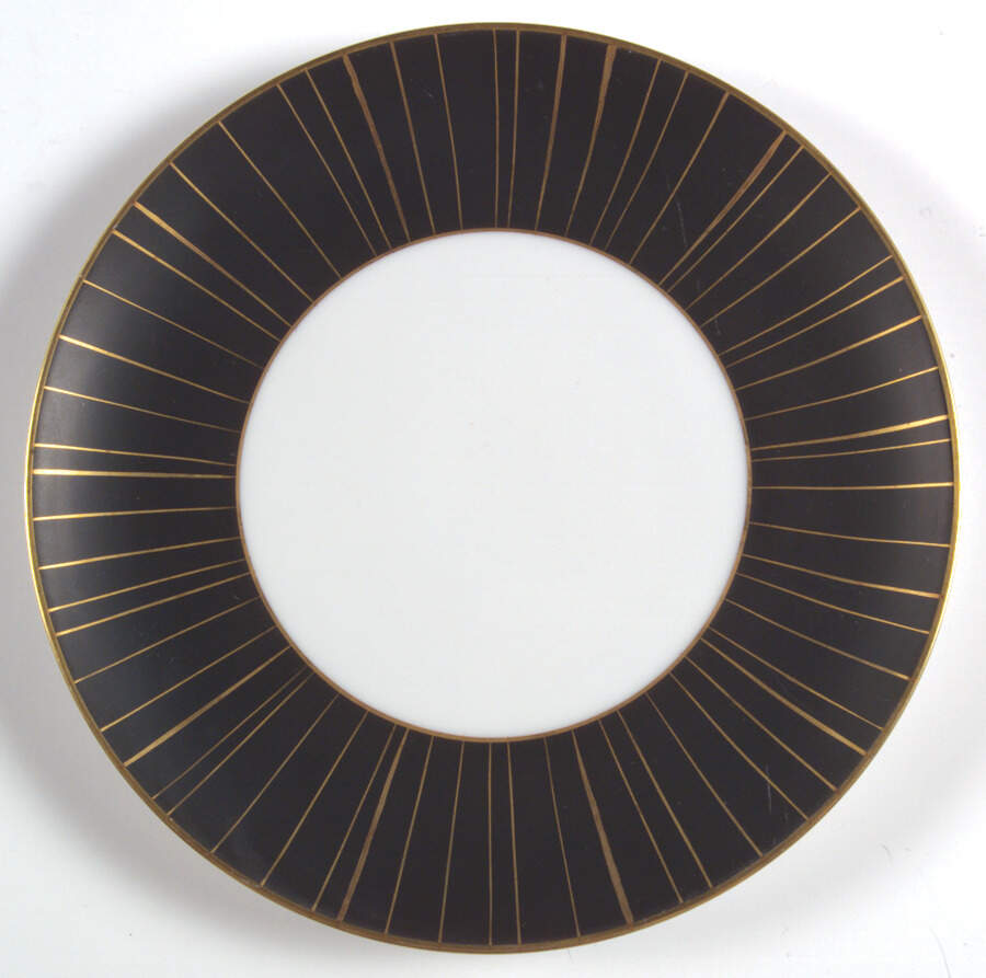 HUT1642 Salad Plate by Hutschenreuther-1