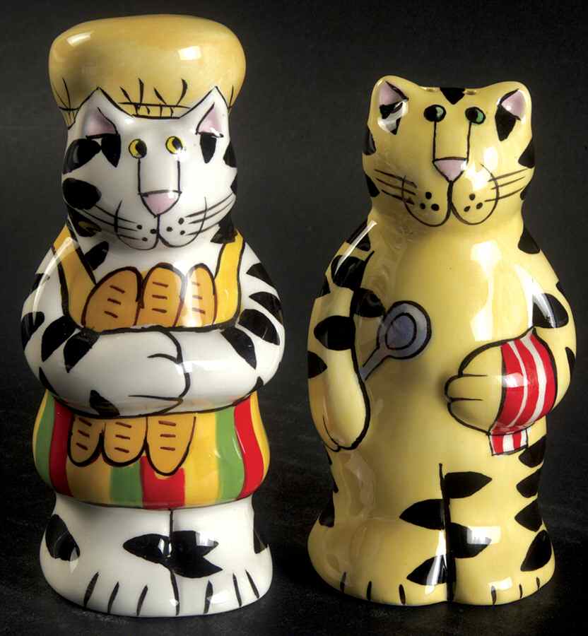 Catzilla Figural Salt & Pepper Set by Henriksen Imports-1
