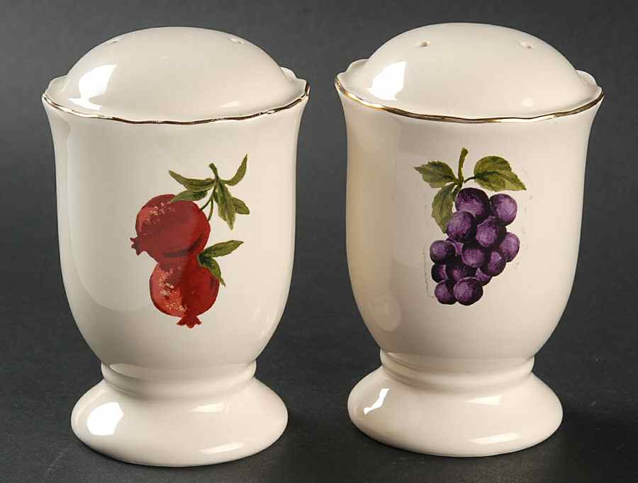 Age of Elegance Salt & Pepper Set by Home-1