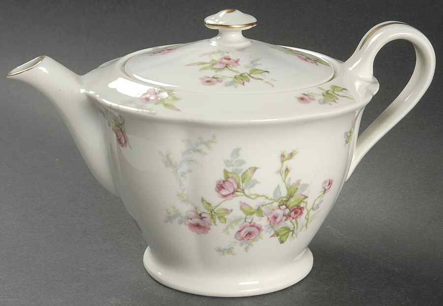 Sylvia White (Isle de France) Teapot & Lid by Haviland-1