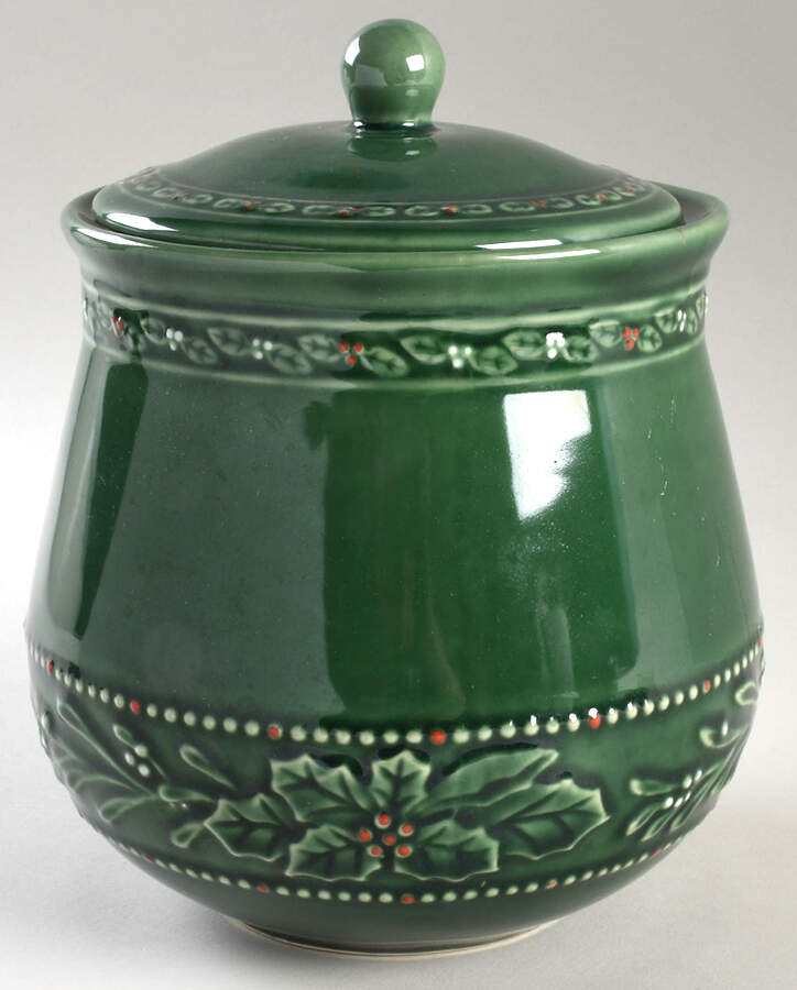 Christmas Berries Cookie Jar & Lid by Hampton Forge-1