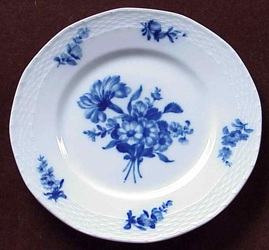 HUT1661 Dinner Plate by Hutschenreuther-1