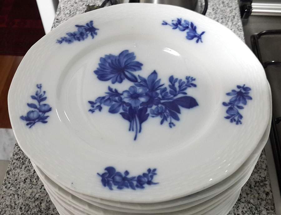 HUT1661 Salad Plate by Hutschenreuther-1