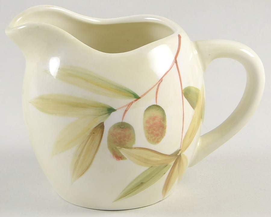Nicoise Creamer by Home-1