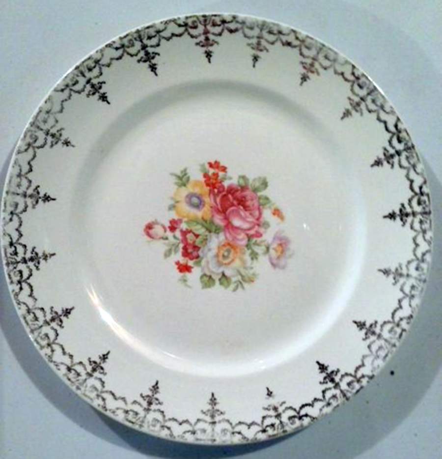 HTY4 Dinner Plate by Hardesty-1