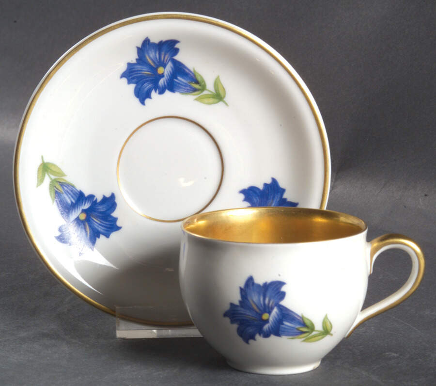HUT1689 Flat Demitasse Cup & Saucer Set by Hutschenreuther-1