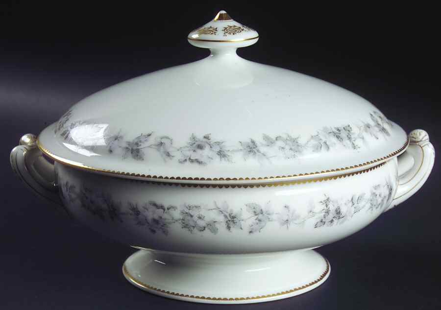H3546 Round Covered Vegetable by Haviland-1