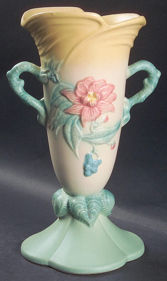 Woodland-Harvest Yellow (W Series) 10" Handled Vase by Hull-1