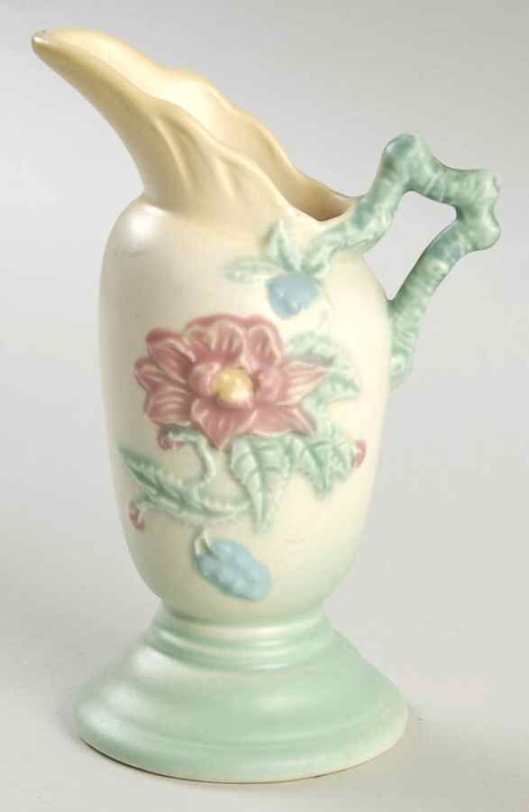 Woodland-Harvest Yellow (W Series) 5" Ewer by Hull-1