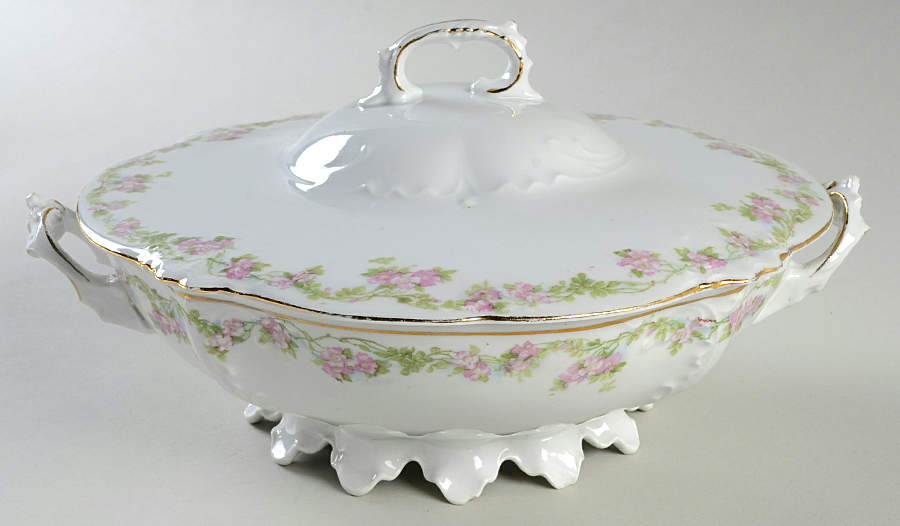 ALT27 Round Covered Vegetable by Altrohlau-1
