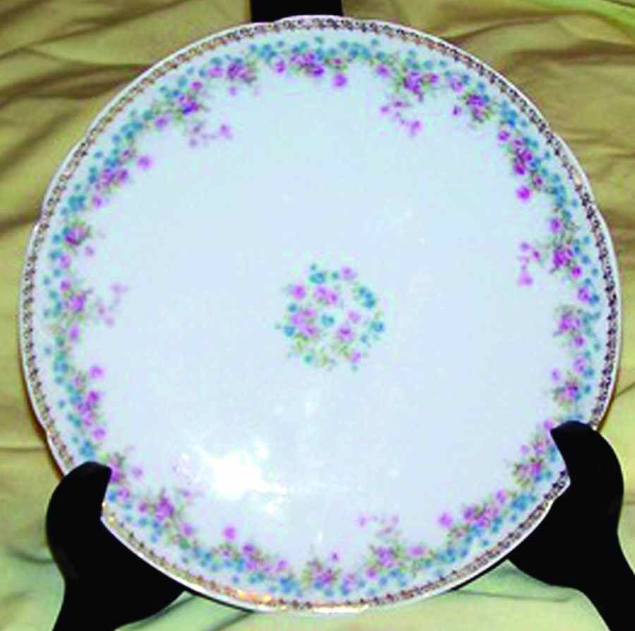 Schleiger 610-1 Dinner Plate by Haviland-1