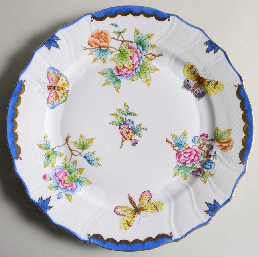 Queen Victoria (Blue Border) Dinner Plate by Herend-1
