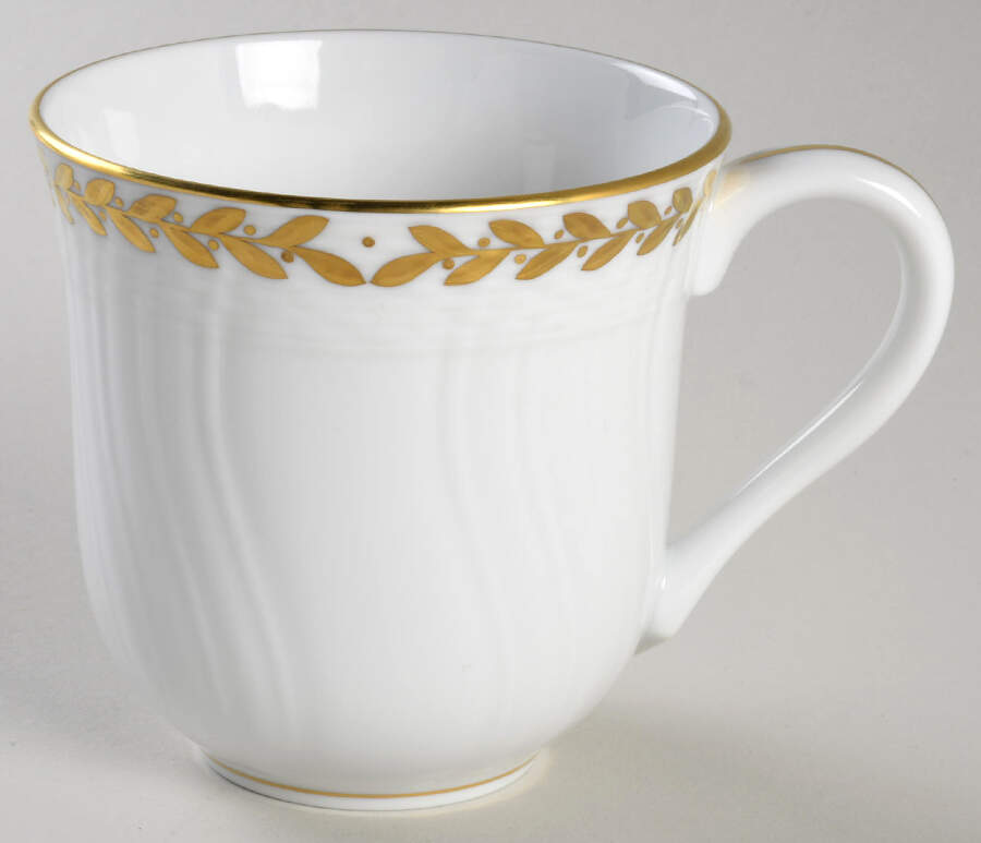 Golden Laurel Mug by Herend-1