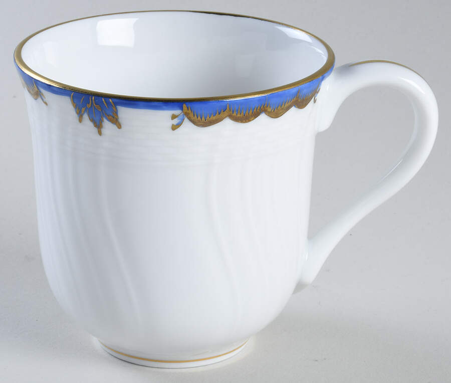 Princess Victoria Blue Mug by Herend-1