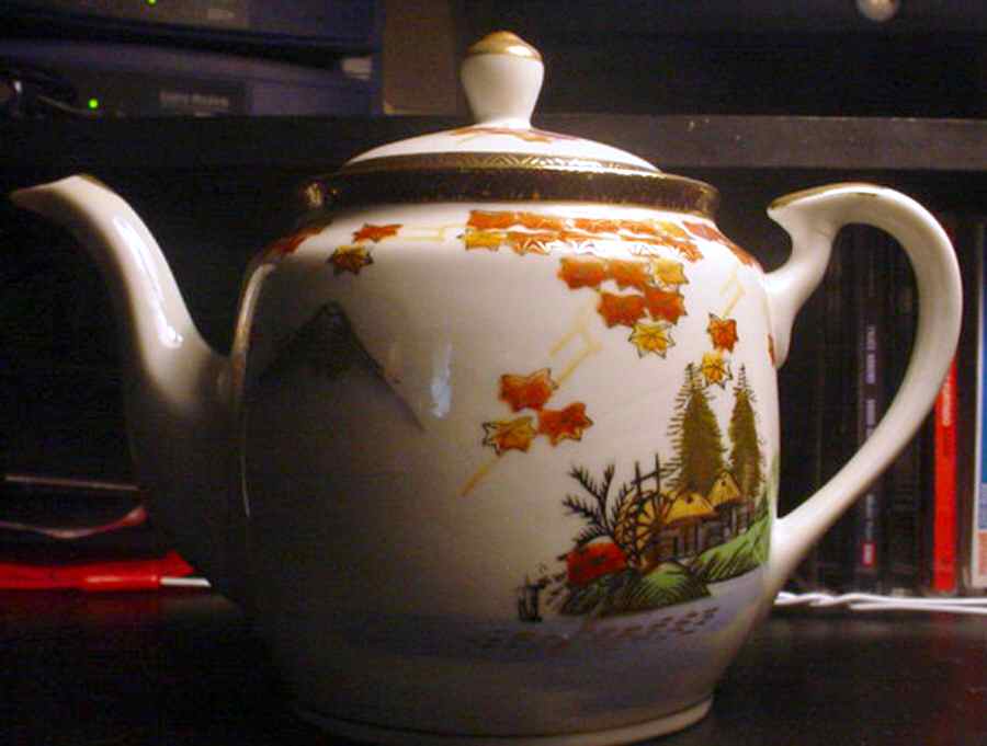 HYA31 Teapot & Lid by Hayasi-1