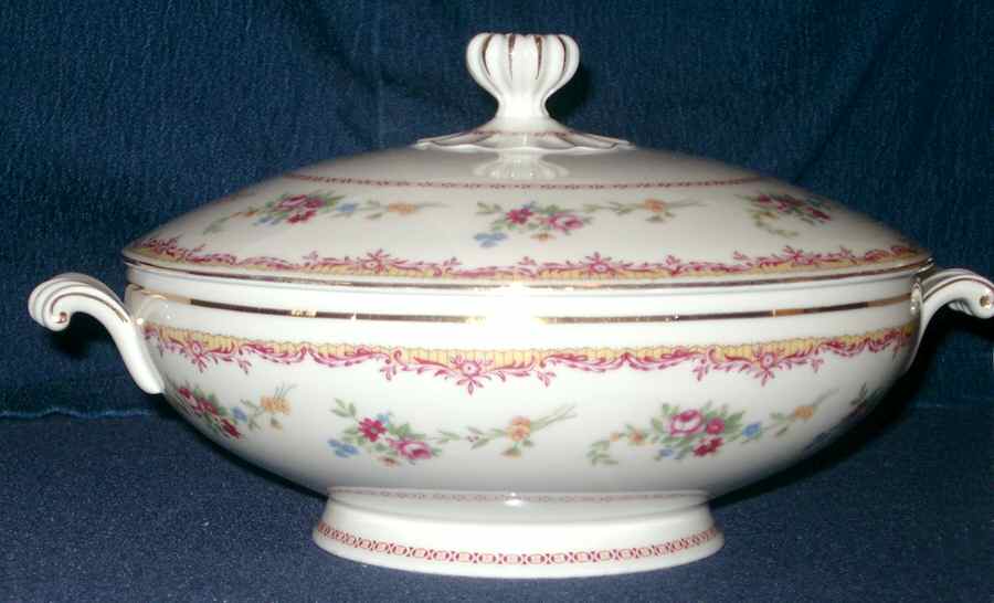 HCZ123 Round Covered Vegetable by Haas-Czjzek Coronado-1