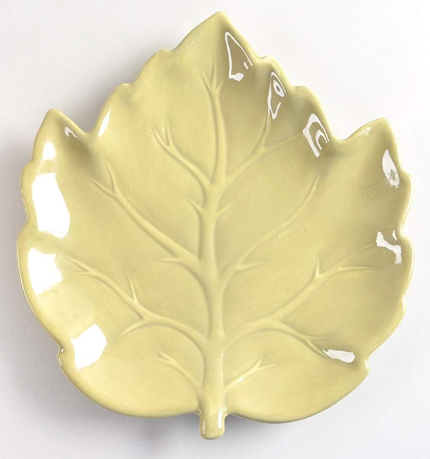 American Simplicity Fern Green 9" Leaf Plate by Home-1