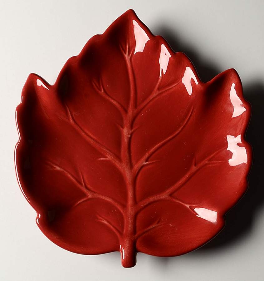 American Simplicity Sangria 9" Leaf Plate by Home-1