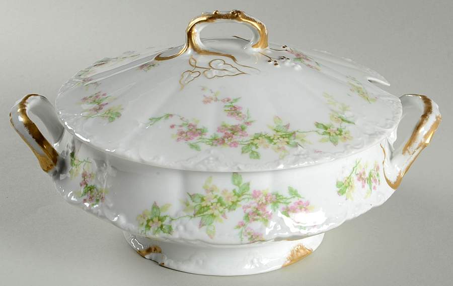 Schleiger 1240-11 Tureen &  Lid by Haviland-1