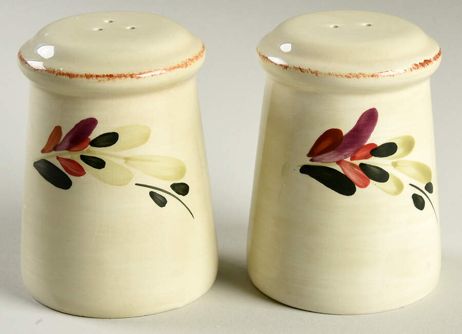 HMQ47 Salt & Pepper Set by Home-1