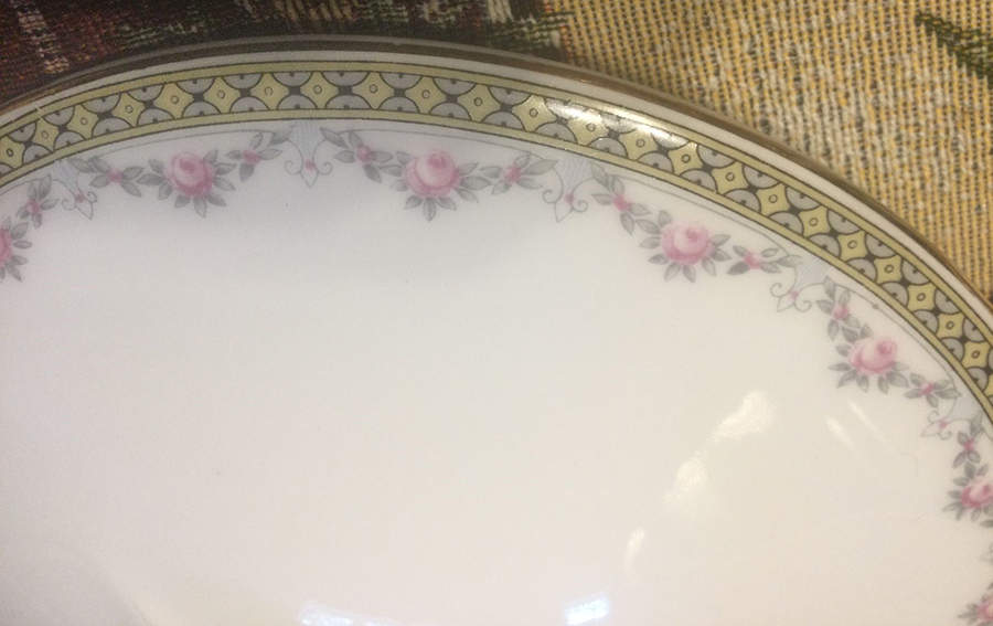 HUT1737 9" Round Vegetable Bowl by Hutschenreuther-1