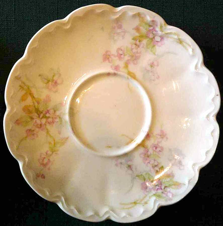 H3652 Saucer by Haviland-1