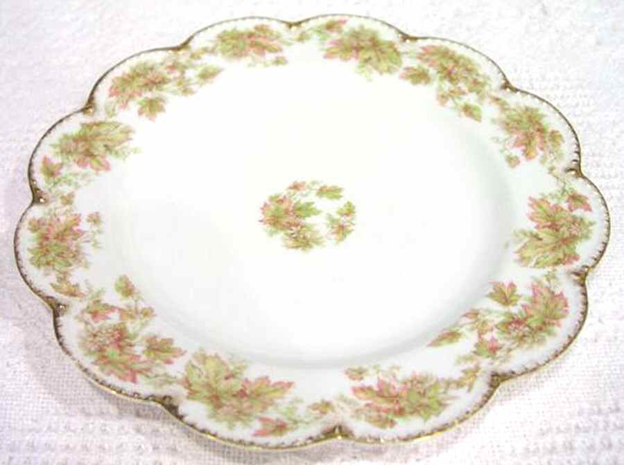 Schleiger 930-3 Dinner Plate by Haviland-1
