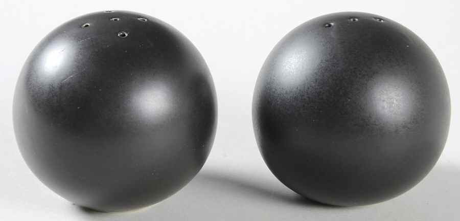 Worldview Onyx Salt & Pepper Set by Furio-1