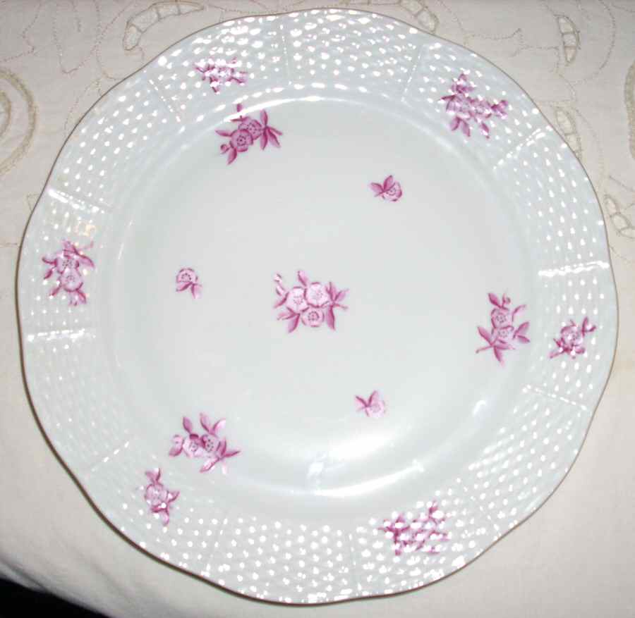 HER63 Dinner Plate by Herend-1