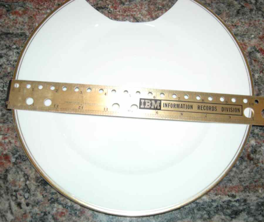 2985 9" Round Vegetable Bowl by Heinrich - H&C-1