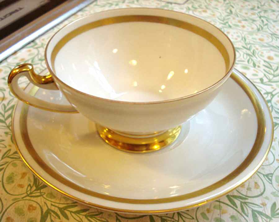 HEJ113 Footed Cup & Saucer Set by Hertel Jacob-1