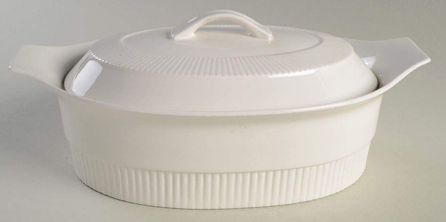 White 1 Quart Oval Covered Casserole by Hall-1