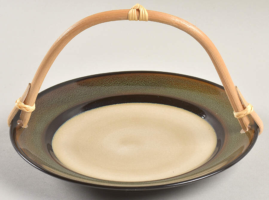 Rave Stripe 5 3/8"-5 5/8" Bamboo Handled Serving Plate  HC by Home Trends-1