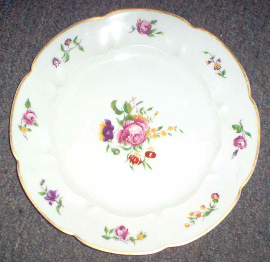 H3681 Dinner Plate by Haviland-1
