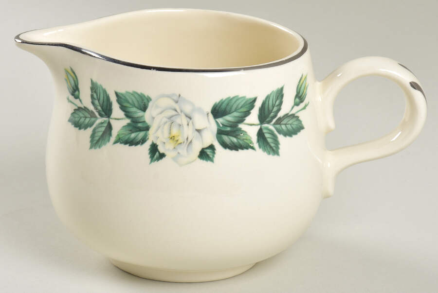 Ry233 Creamer by Homer Laughlin -1